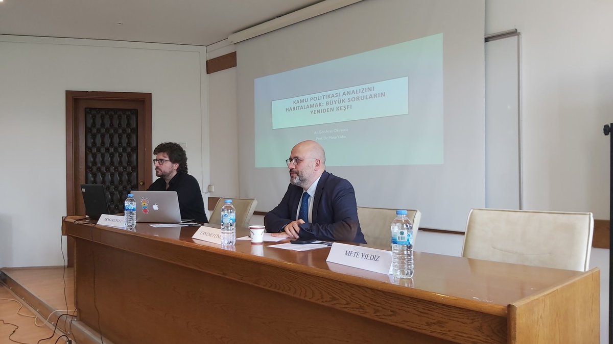 Can Umut Çiner'in oturum başkanlığında Aras Okuyucu ve Mete Yıldız sunumlarını tamamladı.