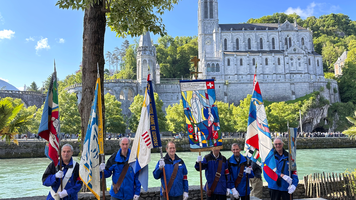 Le pèlerinage de printemps interdiocésain de Suisse Romande est à Lourdes en ce moment ! 🇨🇭

La galerie photo du pèlerinage 👉 pelerinagelourdes.ch/photos-2025/