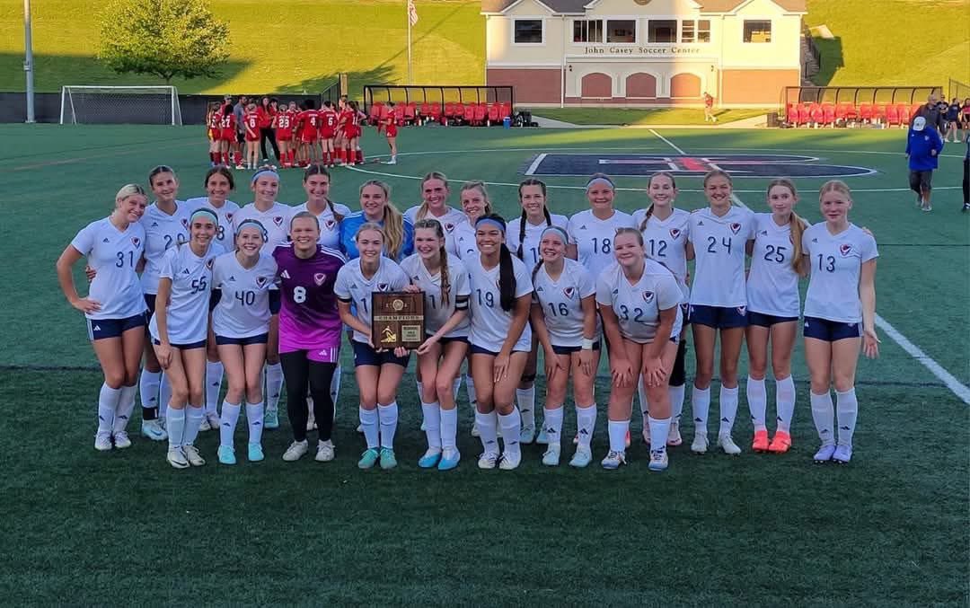 ScottRussellOLY's tweet photo. Girls continuing the great tradition of women’s athletics at Eudora HS!!!

3 Regional Championships to add to the hallway. Track, soccer (first in school history) and softball!

Consistent effort paying off!!! 

Onto STATE!

#CardinalSTRONG https://t.co/oSU5Qgkxgr