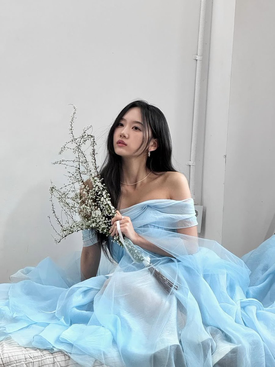 bsh_archive's tweet photo. 250523 인스타그램 게시물

🩵🐋🕊️🤍 https://t.co/Zsgym2D3KW