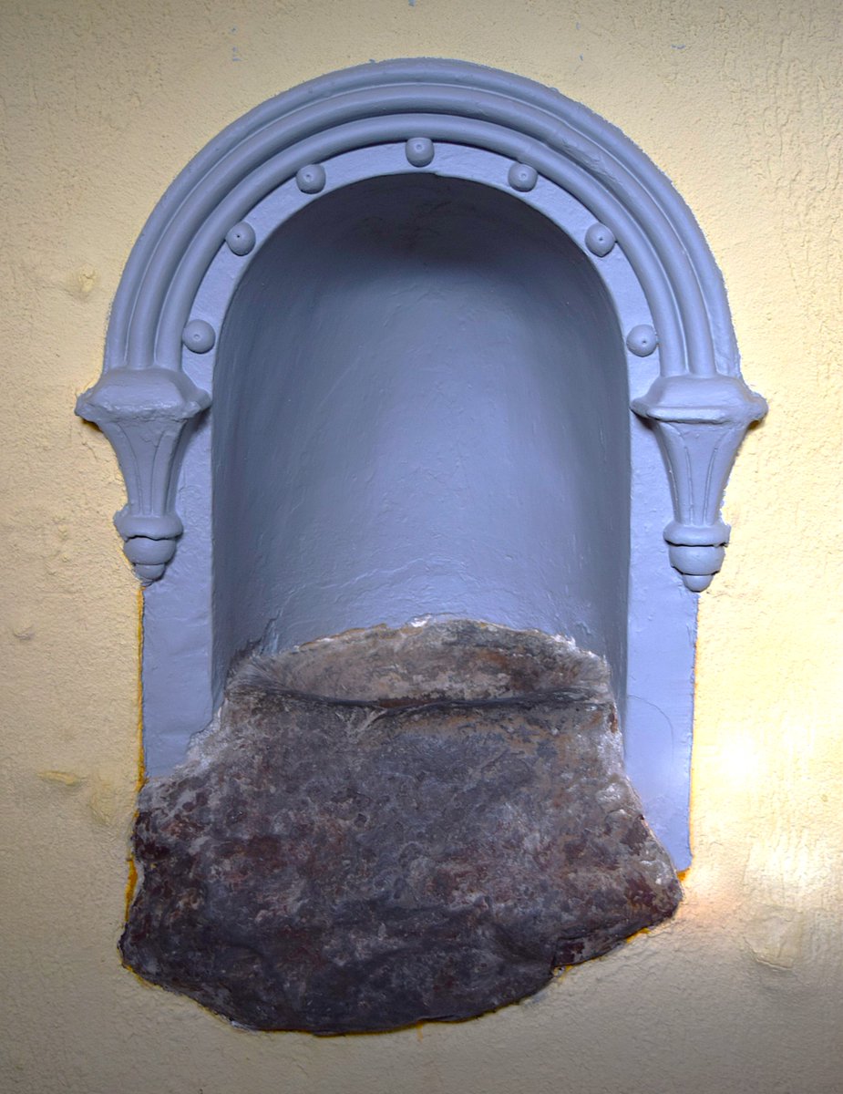 Heritage_Nina's tweet photo. #FontsonFriday
Bullaun stone used as a stoup at St Patrick's Catholic Church outside Portaferry, County Down. Tradition holds it comes from the nearby ecclesiastical site of Ballytrustan.
#ExploreChurches https://t.co/8F3UdR2oVk