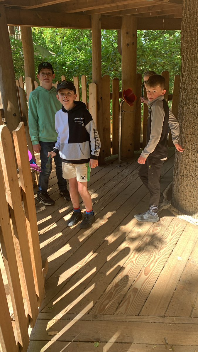 Long Benn Academy tweet media