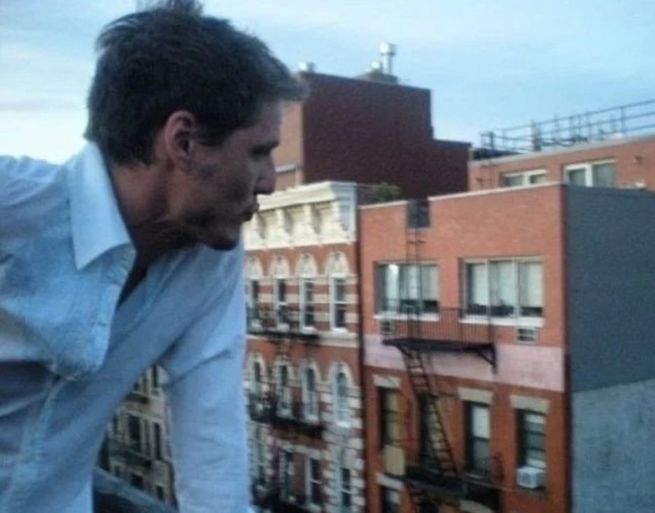 pockypascal's tweet photo. this pic of pedro is so.... dreamy... https://t.co/RLpMFrN4Ma