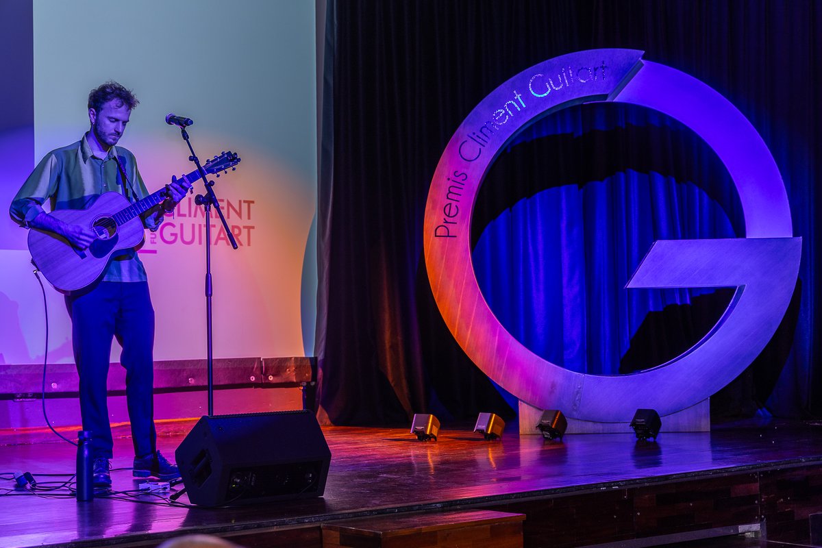 costabrava's tweet photo. 📍Assistim a la XI edició dels Premis Climent Guitart en reconeixement a la tasca de persones, entitats i iniciatives en els àmbits de formació, emprenedoria, solidaritat, música i trajectòria professional. 
✨Enhorabona a Iván José Aguilar, Abricoc, Fundació Josep Santacreu, Juli Guiu, Josep Martí, Domènech Biosca i a l'organització.