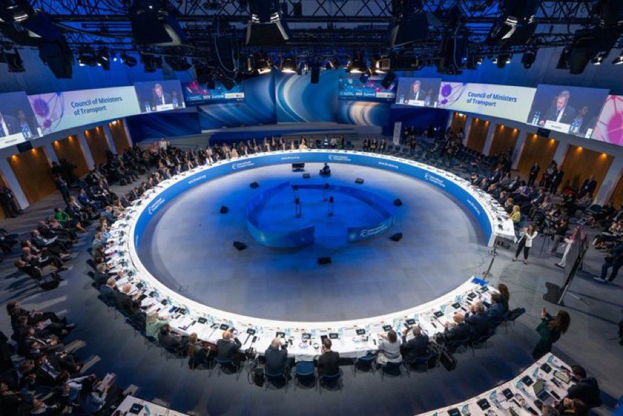 celilzade4's tweet image. Congratulations! #Azerbaijan took the presidency of @ITF_Forum for 2025-2026 at ITF Summit #ITF25 in Leipzig.

«For🇦🇿, this presidency is not just a task, but a continuation of broader efforts to promote more innovative, greener &amp;amp;connected transportation systems» @MDDTAzerbaijan