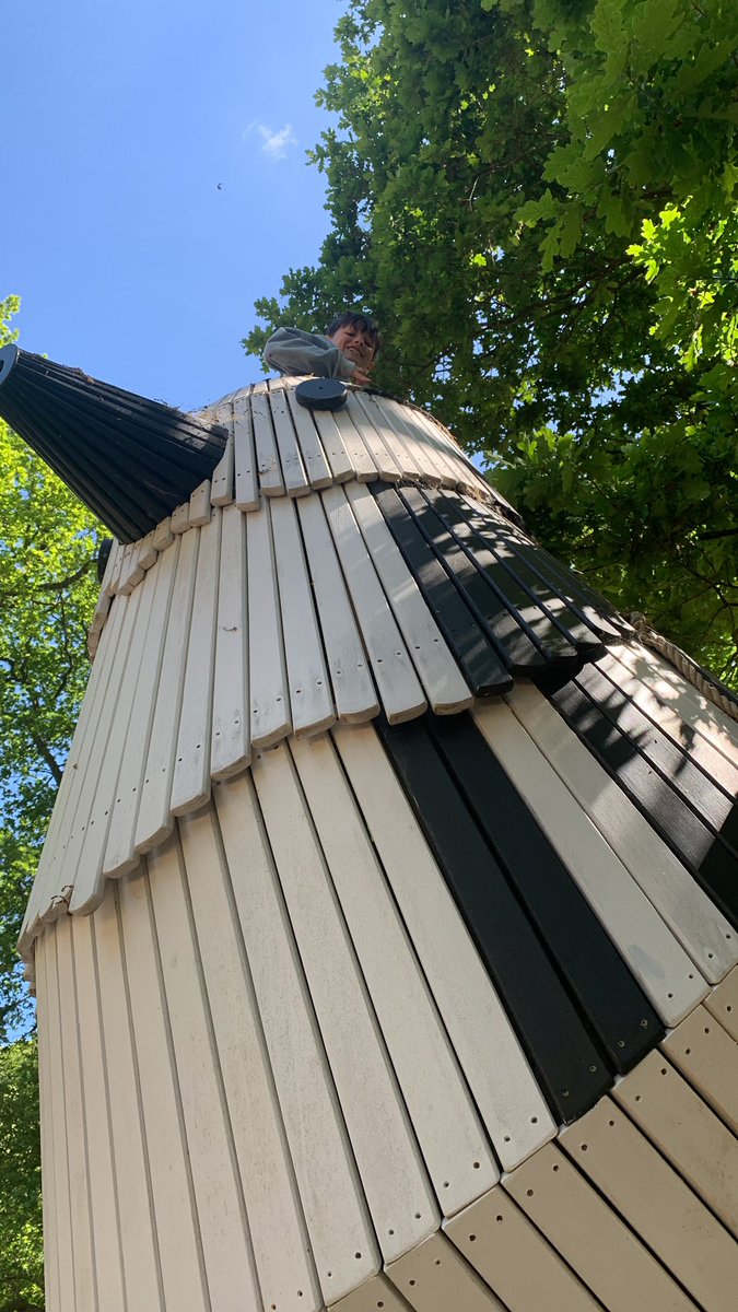 Long Benn Academy tweet media