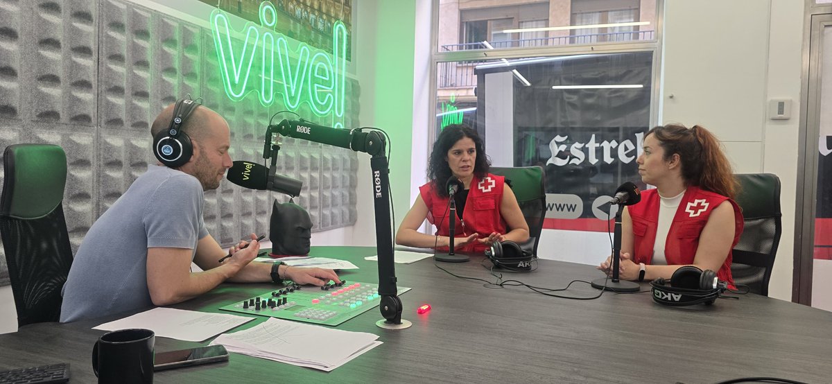 ¿Quieres saber cómo puedes acoger temporalmente a un niño/a en tu hogar? 

Nuestras compañeras de #AcogimientoFamiliar hablan de este servicio de la Junta de Castilla y León y del apoyo y acompañamiento que damos a las familias 

<a href="/viveradio_sal/">Vive Radio Salamanca</a> 

open.spotify.com/episode/5OdH1b…