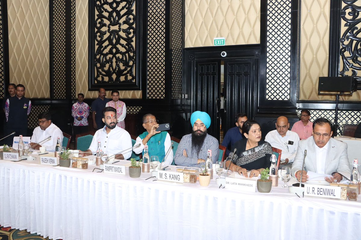 Hardeep Singh Puri (@hardeepspuri) on Twitter photo Held very comprehensive and meaningful discussions on India’s energy sector under the visionary leadership of PM <a href="/narendramodi/">Narendra Modi</a> Ji, with my fellow parliamentarians and colleague <a href="/TheSureshGopi/">Suressh Gopi</a> Ji at the Meeting of Consultative Committee of MPs of Ministry of Petroleum and Natural Held very comprehensive and meaningful discussions on India’s energy sector under the visionary leadership of PM <a href="/narendramodi/">Narendra Modi</a> Ji, with my fellow parliamentarians and colleague <a href="/TheSureshGopi/">Suressh Gopi</a> Ji at the Meeting of Consultative Committee of MPs of Ministry of Petroleum and Natural