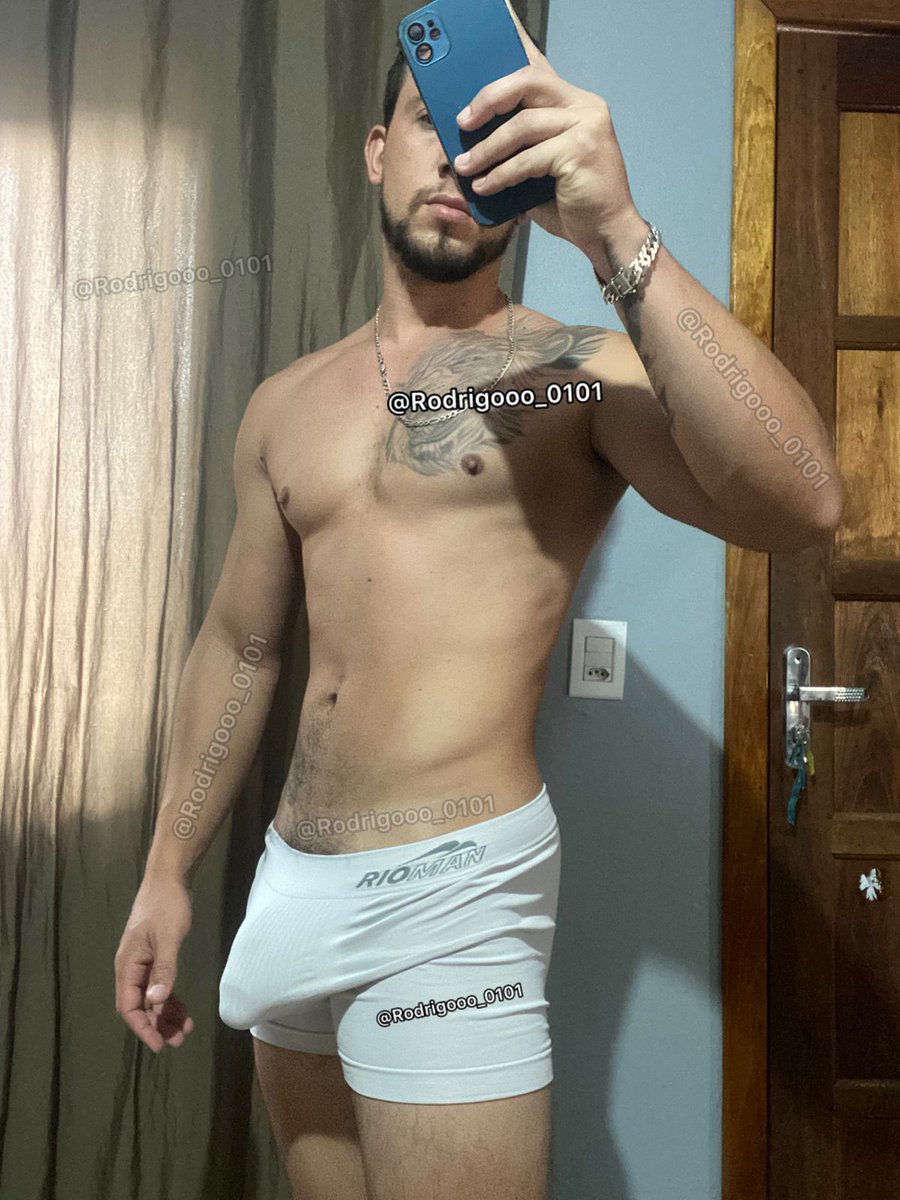 Bom dia minhas puta  !? 

Good morning my whores!?