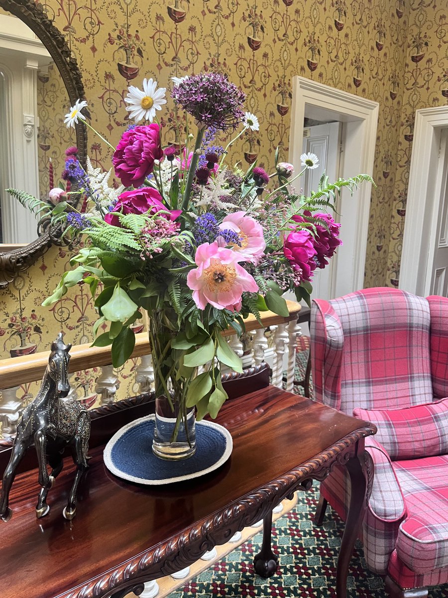 Hotel Minella (@hotelminella) on Twitter photo Happy Friday our gardens are in full bloom with amazing flowers to greet our guests <a href="/DiscoverIreland/">Discover Ireland</a> <a href="/ancienteastIRL/">Ireland's Ancient East</a> <a href="/Failte_Ireland/">Fáilte Ireland</a> <a href="/SelectIreland/">Select Hotels</a> Happy Friday our gardens are in full bloom with amazing flowers to greet our guests <a href="/DiscoverIreland/">Discover Ireland</a> <a href="/ancienteastIRL/">Ireland's Ancient East</a> <a href="/Failte_Ireland/">Fáilte Ireland</a> <a href="/SelectIreland/">Select Hotels</a>