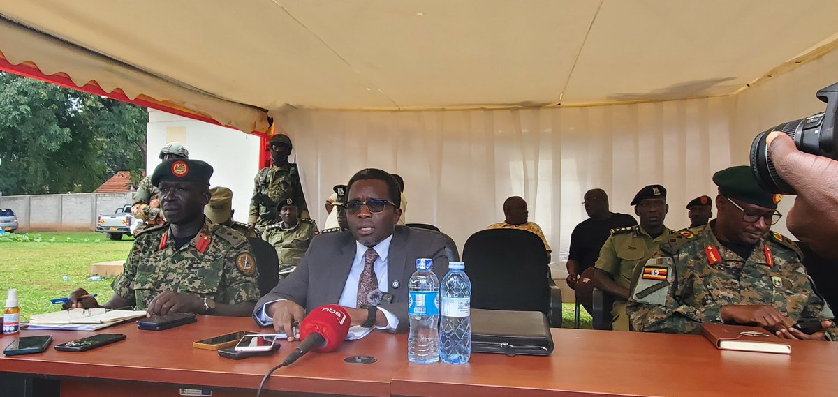 Update:
Balalo Cattle Keepers given two weeks ultimatum to Leave Northern Uganda.
This was announced by State Minister for Northern Uganda, Dr. Kenneth Omona announced the directives saying that these is in accordance to Presidential Executive Order Number 3.