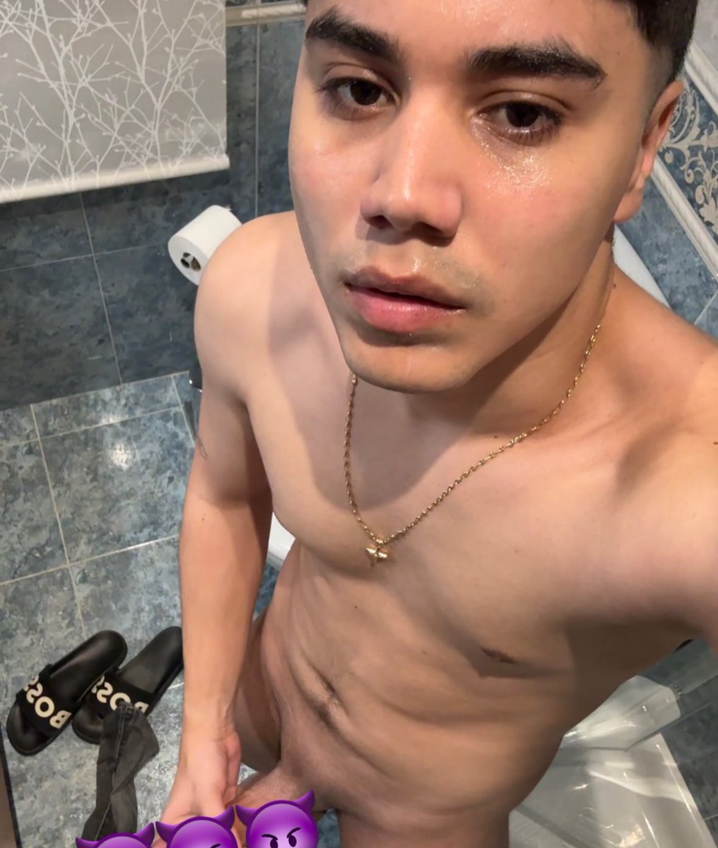 Con 🩳 o sin ?🫣 
onlyfans.com/manuel_555/c5 
Te gustaría ver lo que acabo de grabar ?