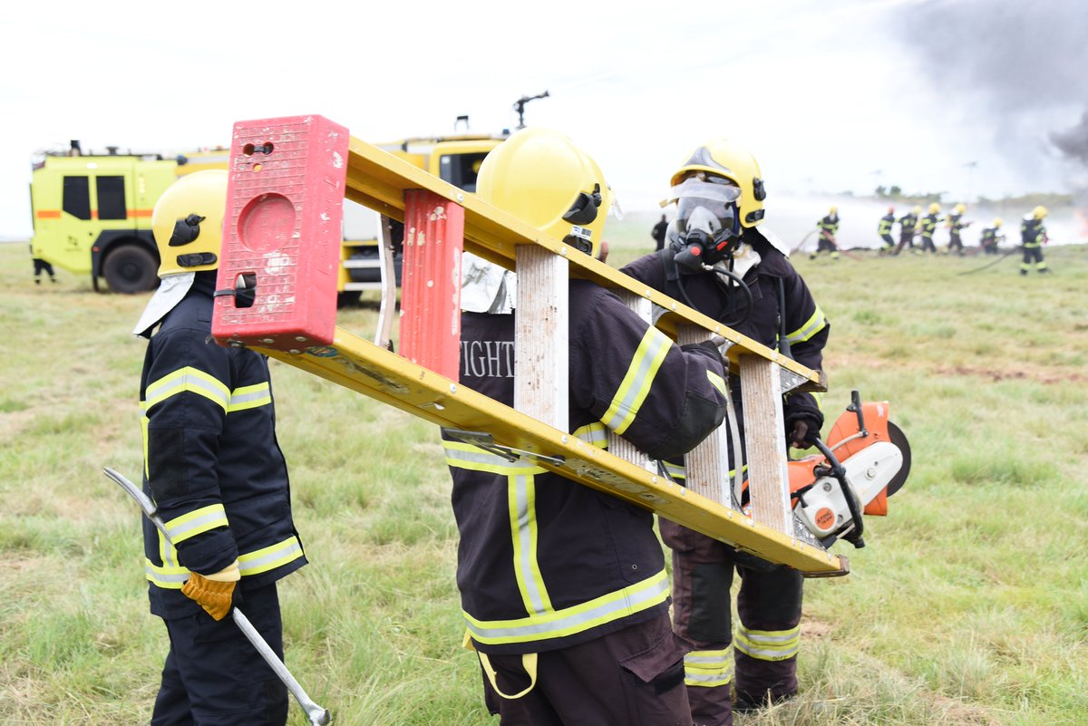 UgandaCAA's tweet image. Some of the action during the full scale emergency exercise at Entebbe International Airport. #emergencypreparedness #EntebbeAirport #emergency @icao @EACCASSOA @UgandaRedCross @kisubi_hospital @MengoHospital
