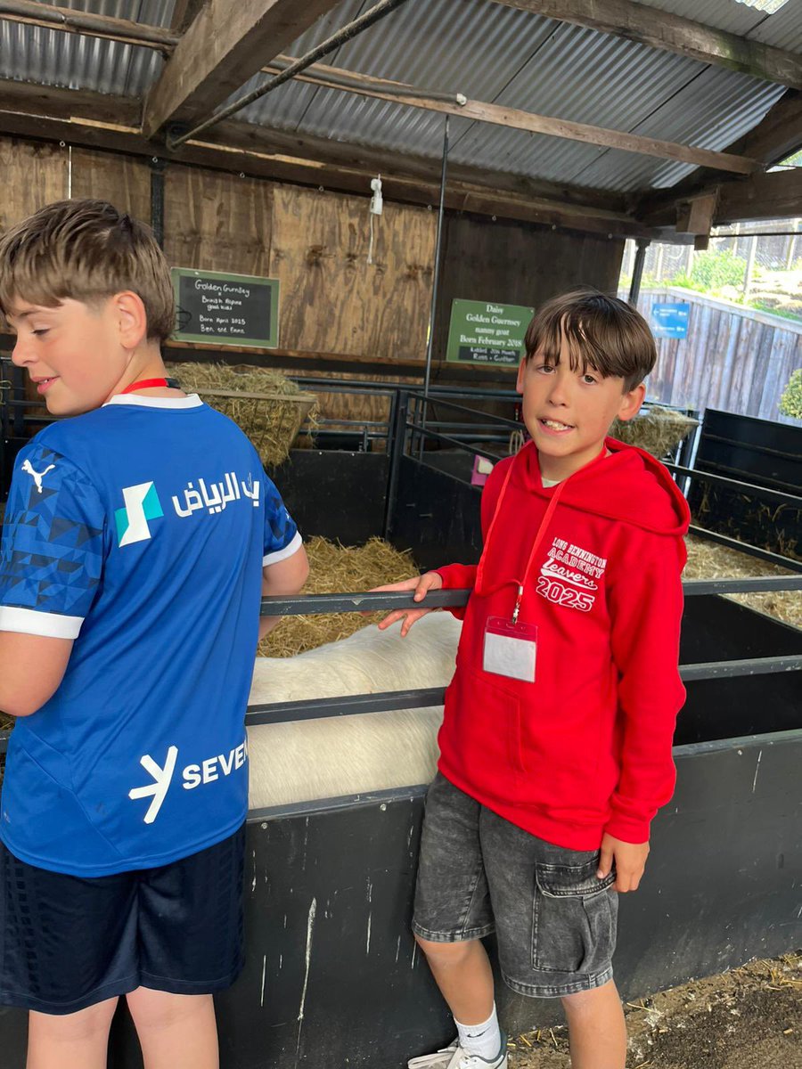 Long Benn Academy tweet media