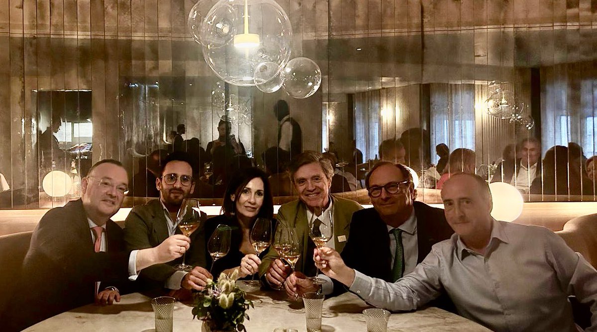Manuel Pan (@mpaoss) on Twitter photo Celebrating the prize of our friend Fernando Alfonso. Well deserved!!!!!. <a href="/OjedaOjeda18/">Soledad Ojeda</a> <a href="/rafaelglezm/">Rafael González Manzanares</a> <a href="/PCRonline/">PCRonline 🫀</a> <a href="/NievesGonzalo1/">Nieves Gonzalo</a> <a href="/belcid7/">Belén Cid Alvarez</a> <a href="/EuroInterventio/">EuroIntervention</a> <a href="/JuanSanchisFor/">Juan Sanchis</a> <a href="/shci_sec/">ACI-SEC: Hemodinamica</a> <a href="/almucastro01/">Almudena Castro Conde</a> <a href="/JuradoRomanAl/">Alfonso Jurado-Román</a> <a href="/ignamatsant/">Ignacio J. Amat</a> <a href="/hemodin90/">Guillermo Galeote</a> <a href="/RevEspCardiol/">REC Publications</a> <a href="/teresabastante/">Teresa Bastante</a> <a href="/DFCapodanno/">Davide Capodanno</a> Celebrating the prize of our friend Fernando Alfonso. Well deserved!!!!!. <a href="/OjedaOjeda18/">Soledad Ojeda</a> <a href="/rafaelglezm/">Rafael González Manzanares</a> <a href="/PCRonline/">PCRonline 🫀</a> <a href="/NievesGonzalo1/">Nieves Gonzalo</a> <a href="/belcid7/">Belén Cid Alvarez</a> <a href="/EuroInterventio/">EuroIntervention</a> <a href="/JuanSanchisFor/">Juan Sanchis</a> <a href="/shci_sec/">ACI-SEC: Hemodinamica</a> <a href="/almucastro01/">Almudena Castro Conde</a> <a href="/JuradoRomanAl/">Alfonso Jurado-Román</a> <a href="/ignamatsant/">Ignacio J. Amat</a> <a href="/hemodin90/">Guillermo Galeote</a> <a href="/RevEspCardiol/">REC Publications</a> <a href="/teresabastante/">Teresa Bastante</a> <a href="/DFCapodanno/">Davide Capodanno</a>