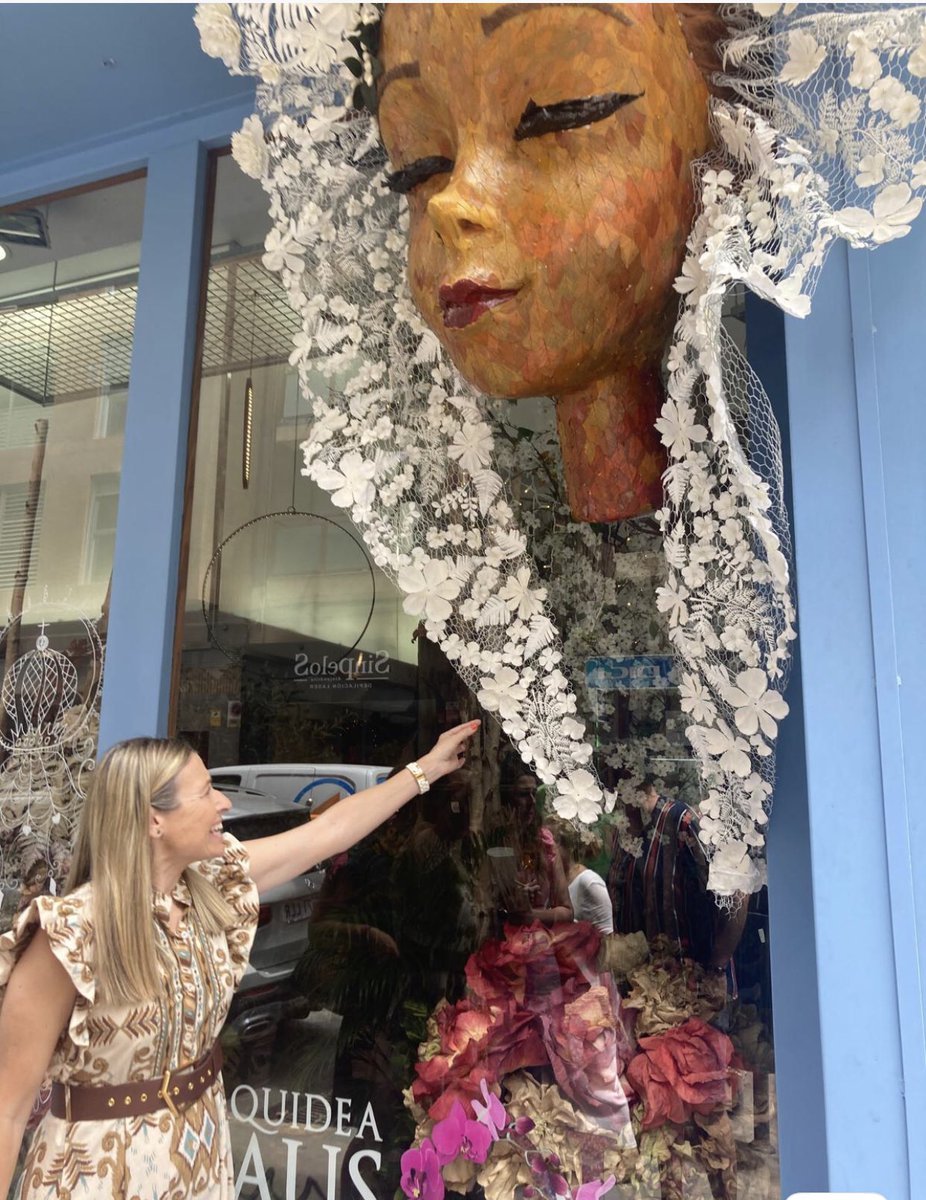 📣Comerciantes y hosteleros de Alicante!🙌Regresa el Concurso de Escaparates de Les Fogueres de Sant Joan 2025.Concejalía de Comercio, Consumo, Mercados y Hostelería del Ayuntamiento de Alicante✅Premios de 15.000 euros a 12 escaparates más originales alicante.es/es/tramites/al…