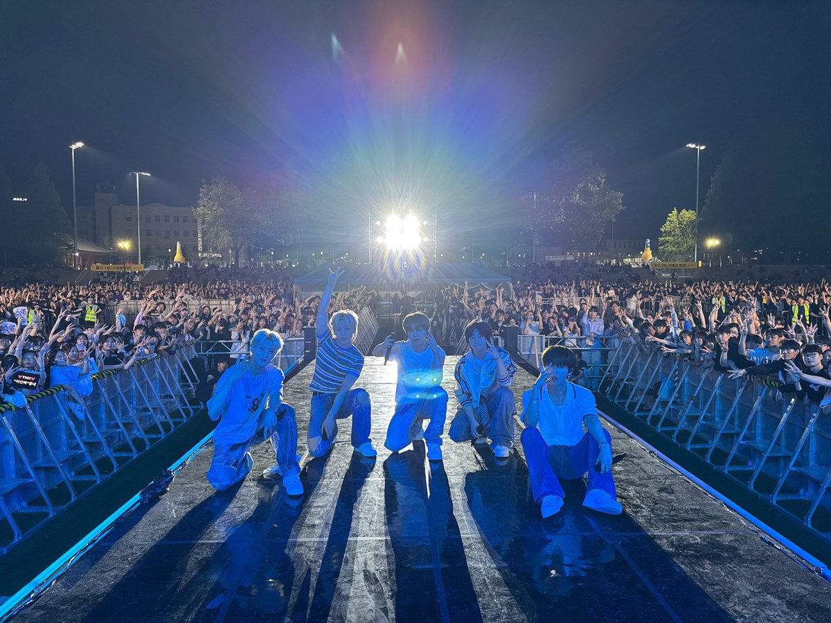 [#TT]
TNX Today | 250523
📸 전북대학교 2025 건지대동재

전북대, 그리고 TNX ❤️‍🔥
전북대학교 학우 여러분, 함께 즐기는 무대 함께 만들어 주셔서 감사합니다!

#TNX
#PNATION #피네이션