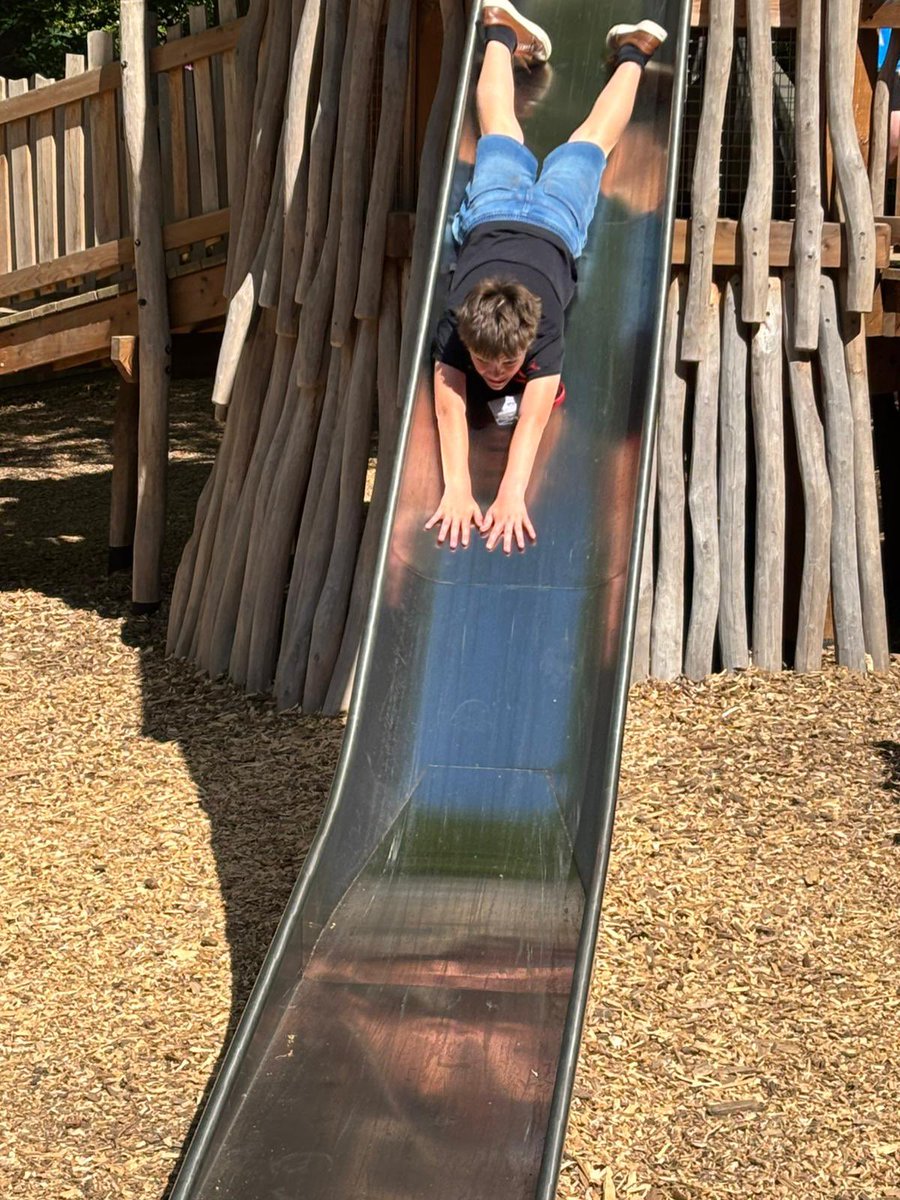 Long Benn Academy tweet media