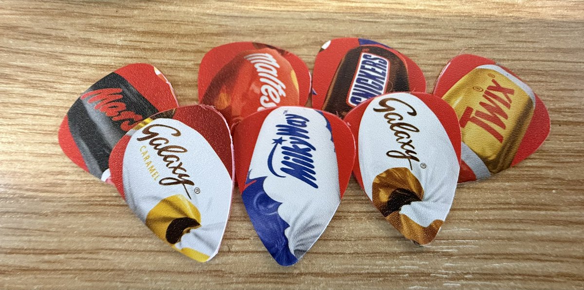 MrHanmore's tweet photo. This one’s ‘bounty’ cause a few arguments…

Recycling 🤝🏻 Guitar picks ♻️ https://t.co/uH1hoBWNyq