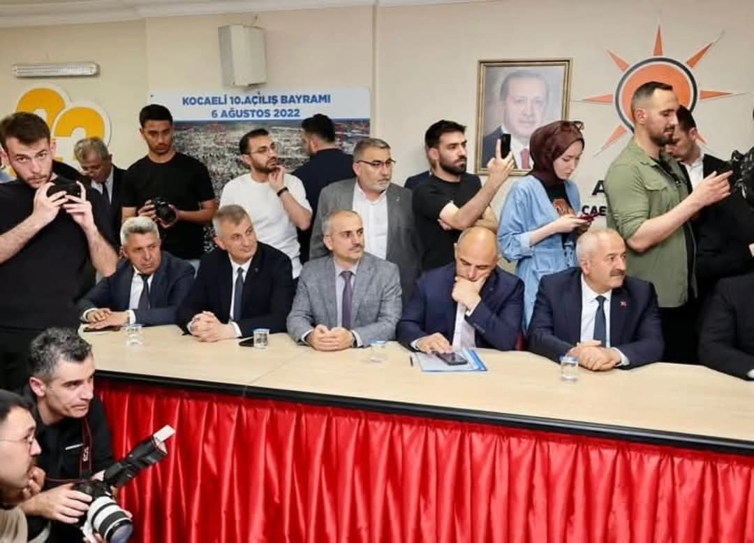 Bir dizi programa katılmak üzere ilimizde bulunan Sağlık Bakanımız Sayın Prof. Dr. Kemal Memişoğlu'nu İl Başkanlığımızda karşıladık.