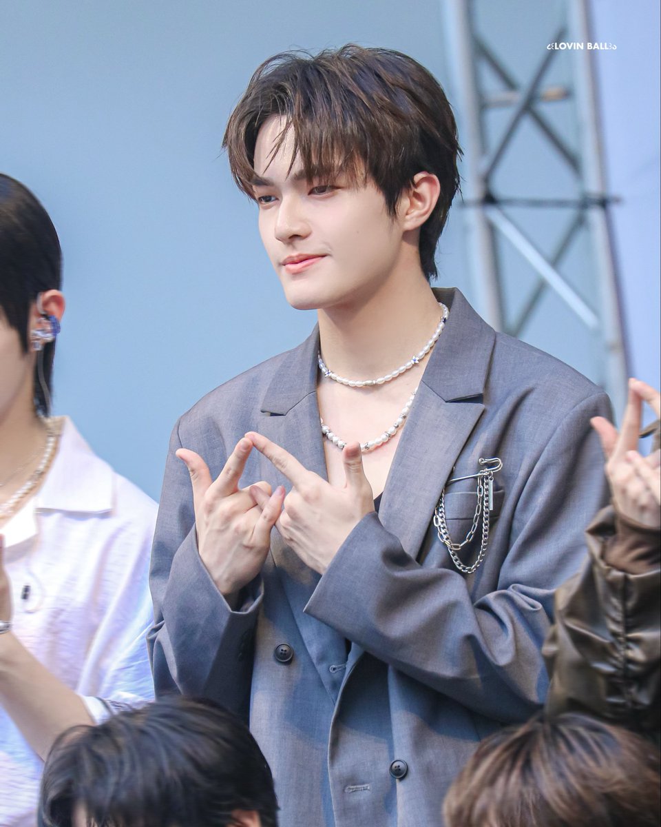 lovin_ball's tweet image. 𝟮𝟬𝟮𝟱𝟬𝟱𝟭𝟳 HITO搶票會 
FIRST 🦒
/
#ARKis #鄭彫秦 #brian