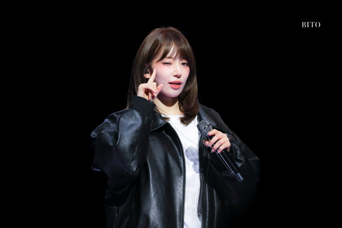 39_Bito's tweet photo. 250420 'EASY CRAZY HOT' IN INCHEON Day 2 
ㅅㄹㅎ👉🏻👀

#宮脇咲良 #사쿠라 #SAKURA 
#ックラ #미야와키사쿠라 #꾸라 
#LESSERAFIM #르세라핌