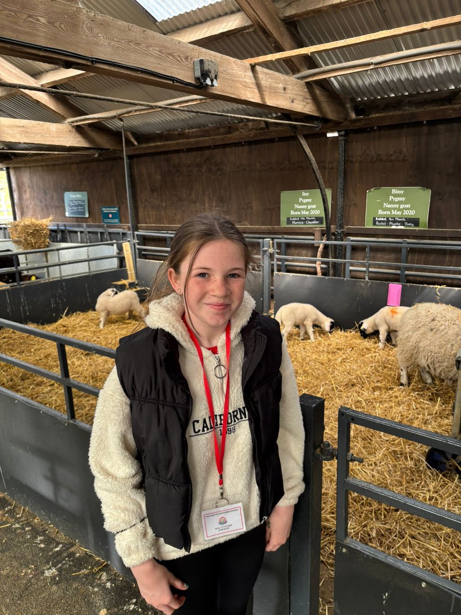 Long Benn Academy tweet media