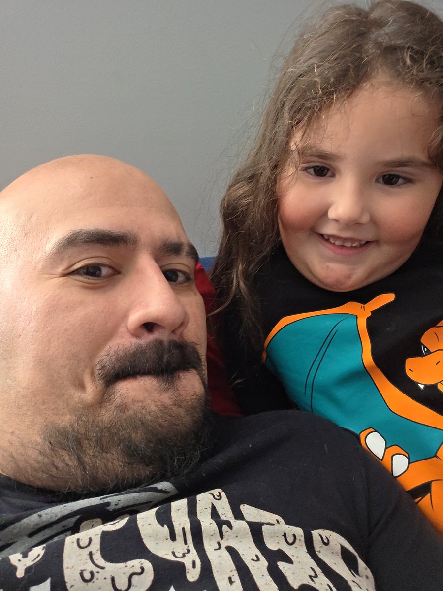 Taest33's tweet photo. Mia munch https://t.co/Kta4b62dOF