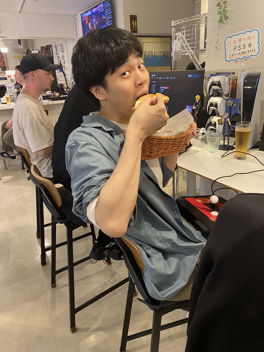 JisangとB君来てくれました🍞