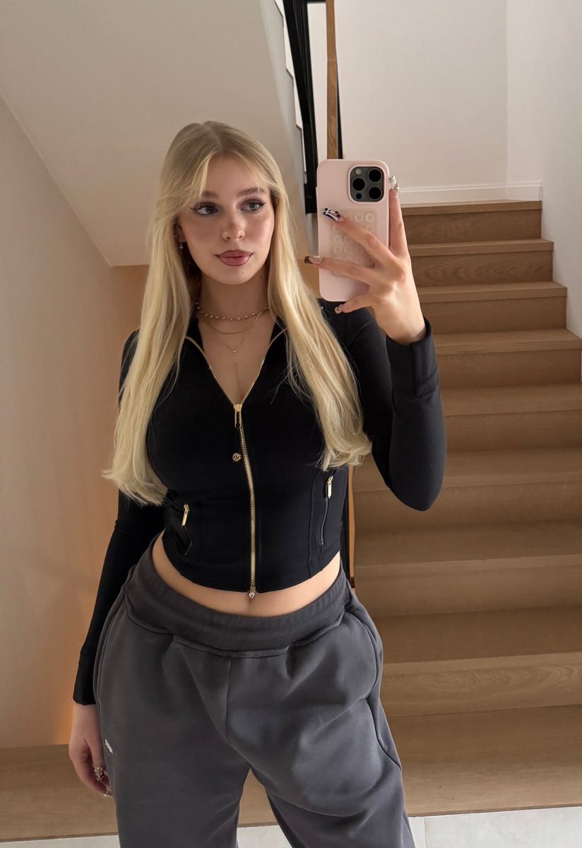 Komm in den Stream!😡 twitch.tv/mialiliaa