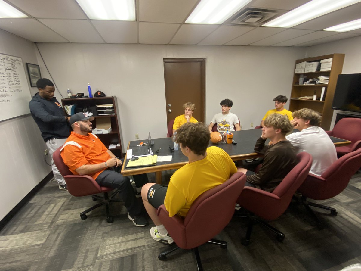 Robbie Garvin tweet media