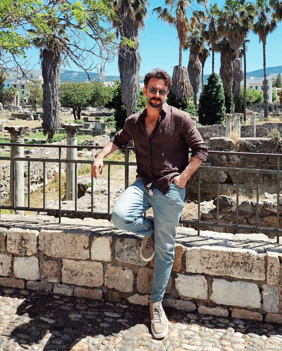 DDelenim's tweet photo. Yaaa göküm çok yakışıklısın 🤤🫠

#GökberkDemirci https://t.co/n2bNcsetjH
