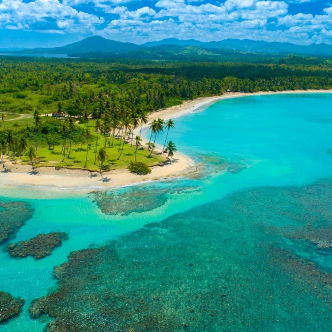 !Feliz Viernes! " La naturaleza no necesita filtros cuando el paríso es real "🌴