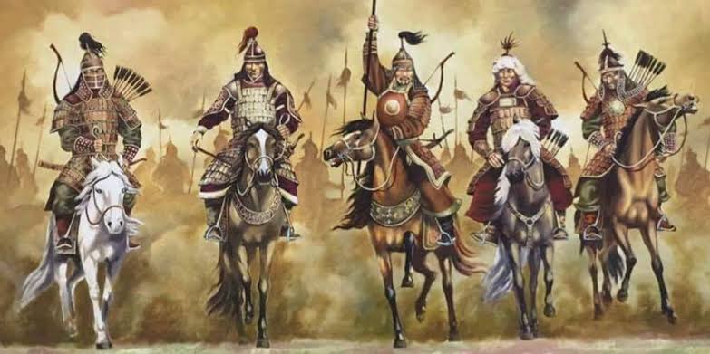 BUNU BİLİYORMUYDUNUZ?

Eskiden akına giden Türk Alpleri dilimlenmiş ve tuzlanmış etleri deri kılıflara doldurup atlarının eyerlerinin altına sıkıştırmak suretiyle pastırma elde ederlerdi. Acıktıkları zaman ise elde ettikleri bu pastırmaları tüketirlerdi.