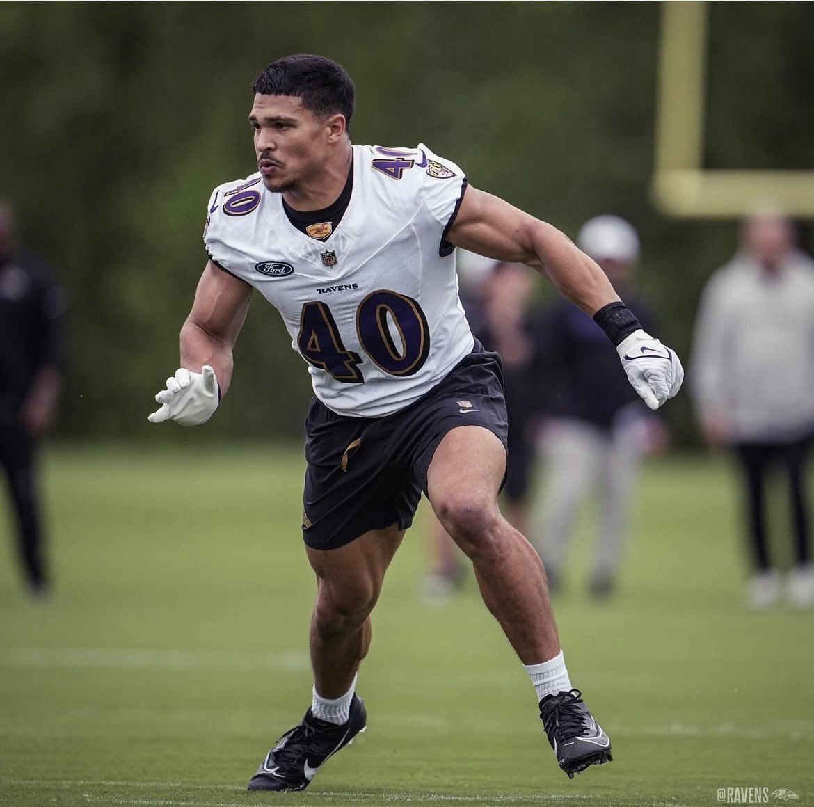 3strandsports's tweet image. The journey begins here.
Rookie Minicamp is officially underway, and our newest draft picks, undrafted free agents, and tryout players hit the field for the first time. They get three days to learn the system, show their skills, and get a taste of life in the NFL.
