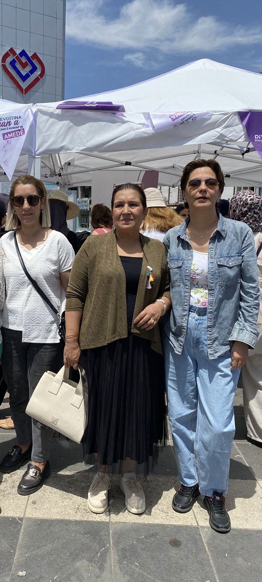 İş Kadınları Meclisi yönetim kurulu başkanı Filiz Ekingen ve meclis üyelerimiz Büyükşehir Belediyesinin düzenlediği Kadın Emek Buluşması etkinliğine katılım sağladı. Kadın emeğinin daha görünür kılınmasını sağlayan organizasyonda emeği geçenlere teşekkür ederiz.