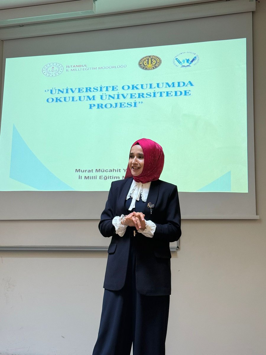“Üniversite Okulumda Okulum Üniversitede” projesi kapsamında öğretmenlerimiz üniversitede deneyim paylaşımı yapmaya devam ediyor. 
<a href="/tcmeb/">Millî Eğitim Bakanlığı</a> <a href="/Yusuf__Tekin/">Yusuf Tekin</a> <a href="/istanbulilmem/">İstanbul İl Millî Eğitim Müdürlüğü</a> <a href="/MucahitYentur/">Murat Mücahit Yentür</a>