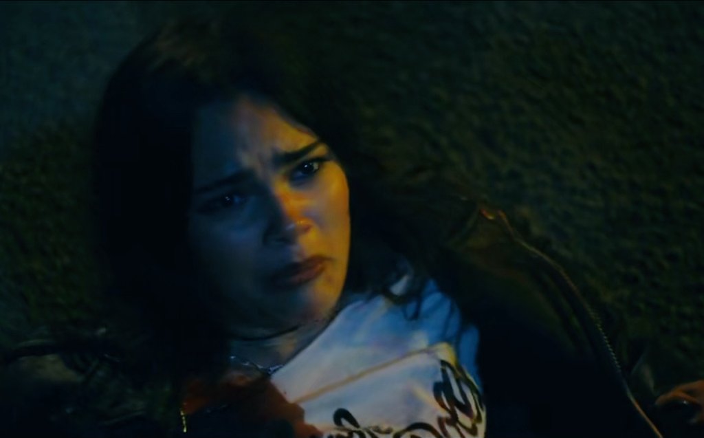 i dont know what is in the writers mind to kill her first and fck her death is also boring like atleast give us a chase scene boooo
#FearStreetPromQueen