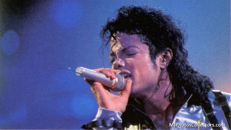 Beatriz65393631's tweet photo. ☆May 23,1988 -The European leg of the Bad Tour kicks off in Rome, Italy,with 70,000 spectators at the Flaminio Stadium. https://t.co/L19mOpgQ9p