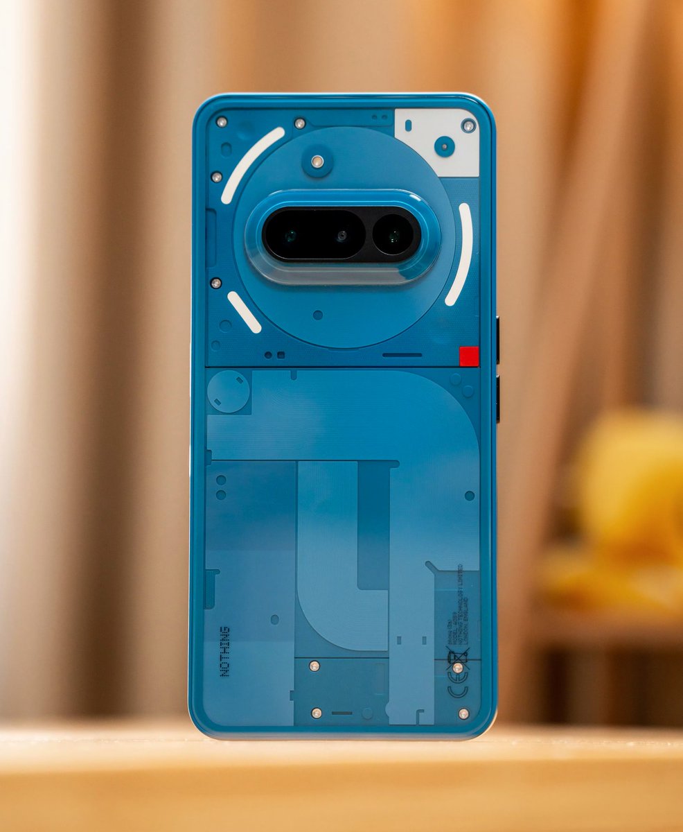Nothing Phone (3a) is by far the best designed midrange phone of 2025, imo. 

Really excited to see what the Phone (3) looks like! 👀
