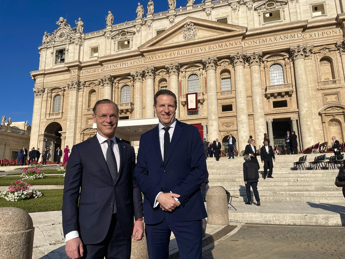 An Amsterdam/YGL reunion with HRH Prince Jaime de Bourbon de Parme thanks to the kindness of the Holy See <a href="/Pontifex/">Pope Leo XIV</a>