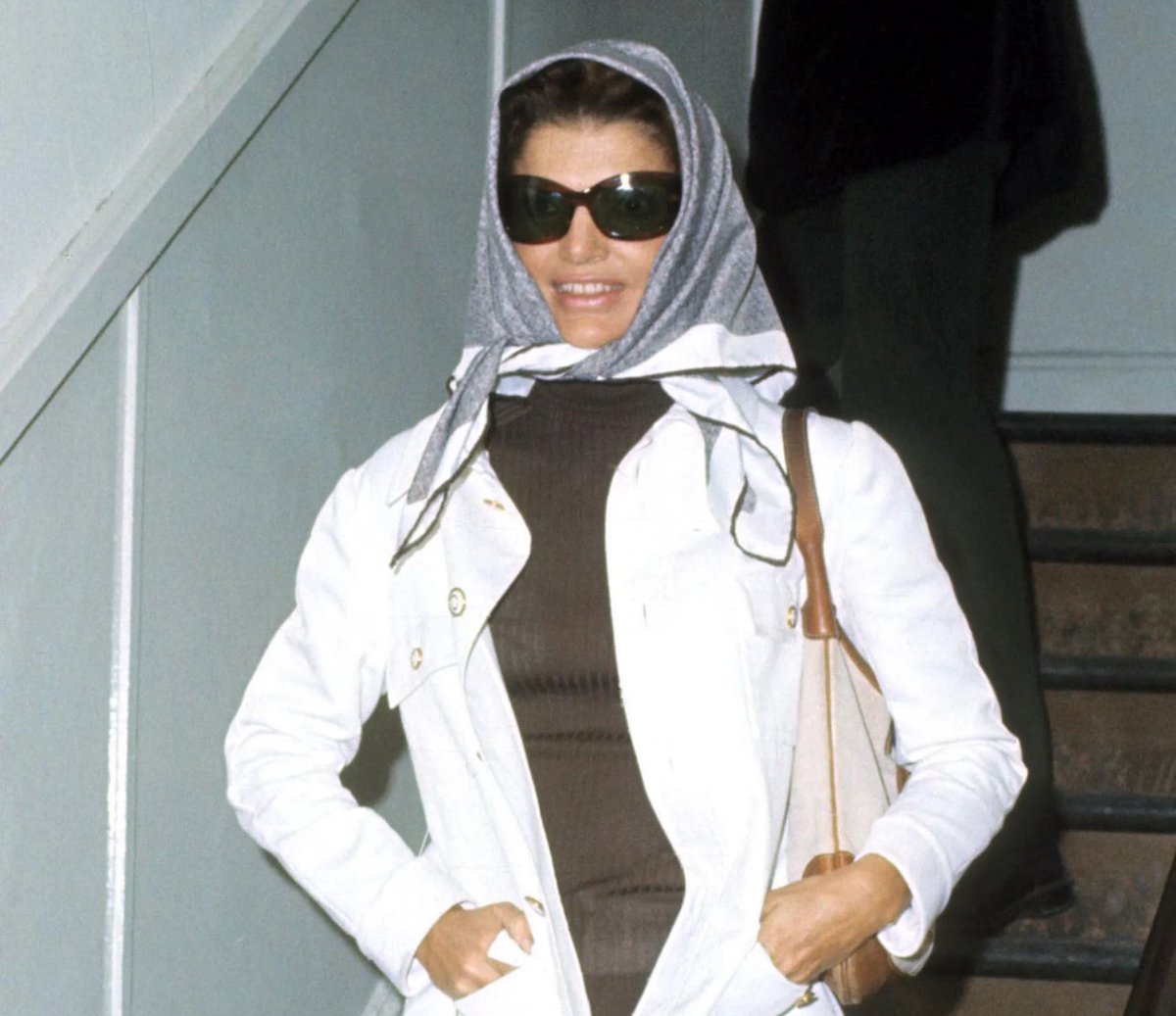 Aïda Touihri (@aidatouihri) on Twitter photo Bien avant <a href="/lenasituations/">Lena Situations</a> , l’entrisme frériste de Brigitte Bardot, Grace Kelly, Audrey Hepburn et Jackie Kennedy. Bien avant <a href="/lenasituations/">Lena Situations</a> , l’entrisme frériste de Brigitte Bardot, Grace Kelly, Audrey Hepburn et Jackie Kennedy.