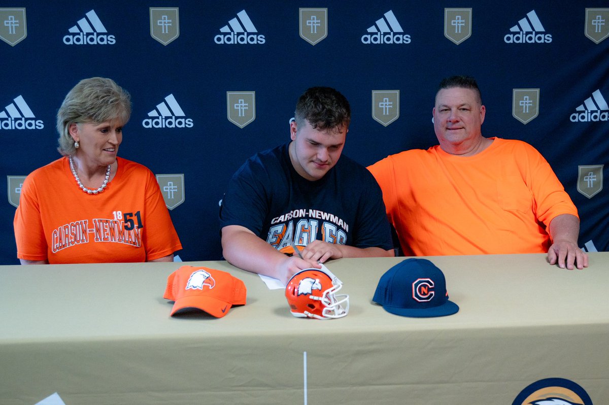 CAEaglesSports's tweet image. Our senior student-athletes are graduating today! Congratulations to 5 of them who have signed to play their sport at the next level:
Noah Hatley ⚾️ Caldwell CC
Ayden Edwards 🏈 Carson-Newman
Gray Madeira 🏀 CIU
Jake Benham 🏀 Milligan
Icare Bakadisula 🏀 Georgetown College
