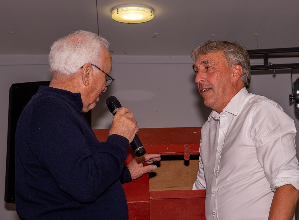 rocks1883's tweet image. You can now bid to be new shirt sponsor of the Rocks! 💚

Thanks to sponsors’ draw winners Gordon and Louise Lawson, the main prize from last night has been donated back to the club and is now up for auction…

🟢Story: @EldoMedia 
🟢Pics: @lynandtrev 

⬇️ bognorregistownfc.co.uk/2025/05/you-ca…