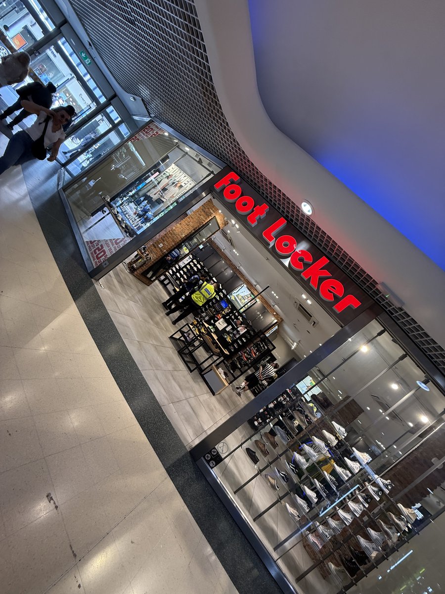 The Mall, Wood Green (@mallwoodgreen) on Twitter photo Our <a href="/FootLockerEU/">Foot Locker EU</a> has had a refit and we think it’s looking AMAZING! 👟✨🖤
Have you popped in yet? Lots of fresh new kicks for summer!
#WoodGreen #TheMallWG Our <a href="/FootLockerEU/">Foot Locker EU</a> has had a refit and we think it’s looking AMAZING! 👟✨🖤
Have you popped in yet? Lots of fresh new kicks for summer!
#WoodGreen #TheMallWG
