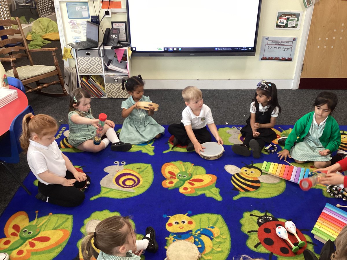 StDavidsCiWPrm's tweet photo. We have been having lots of fun in afternoon nursery with the musical instruments. We have been finding out what sounds they make and playing along to our favourite nursery rhymes. #stdavidsciwTaffFechan #stdavidsciwExpressive #stdavidsciwEnterprisingCreative https://t.co/TAE1jGohbd