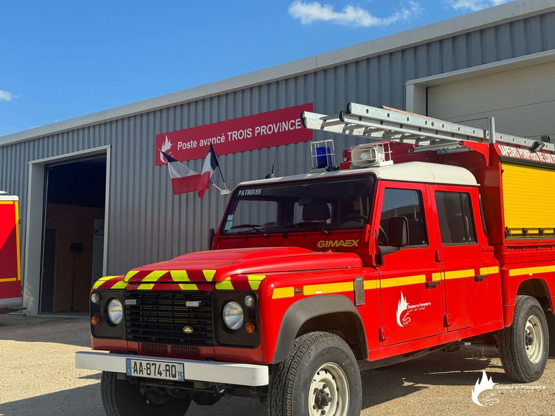 SDIS41's tweet image. Le poste avancé saisonnier de Trois Provinces a été inauguré par le #SDIS41. Il sera une réponse adaptée et réaliste aux besoins touristiques du secteur par la présence du ZooParc de Beauval.