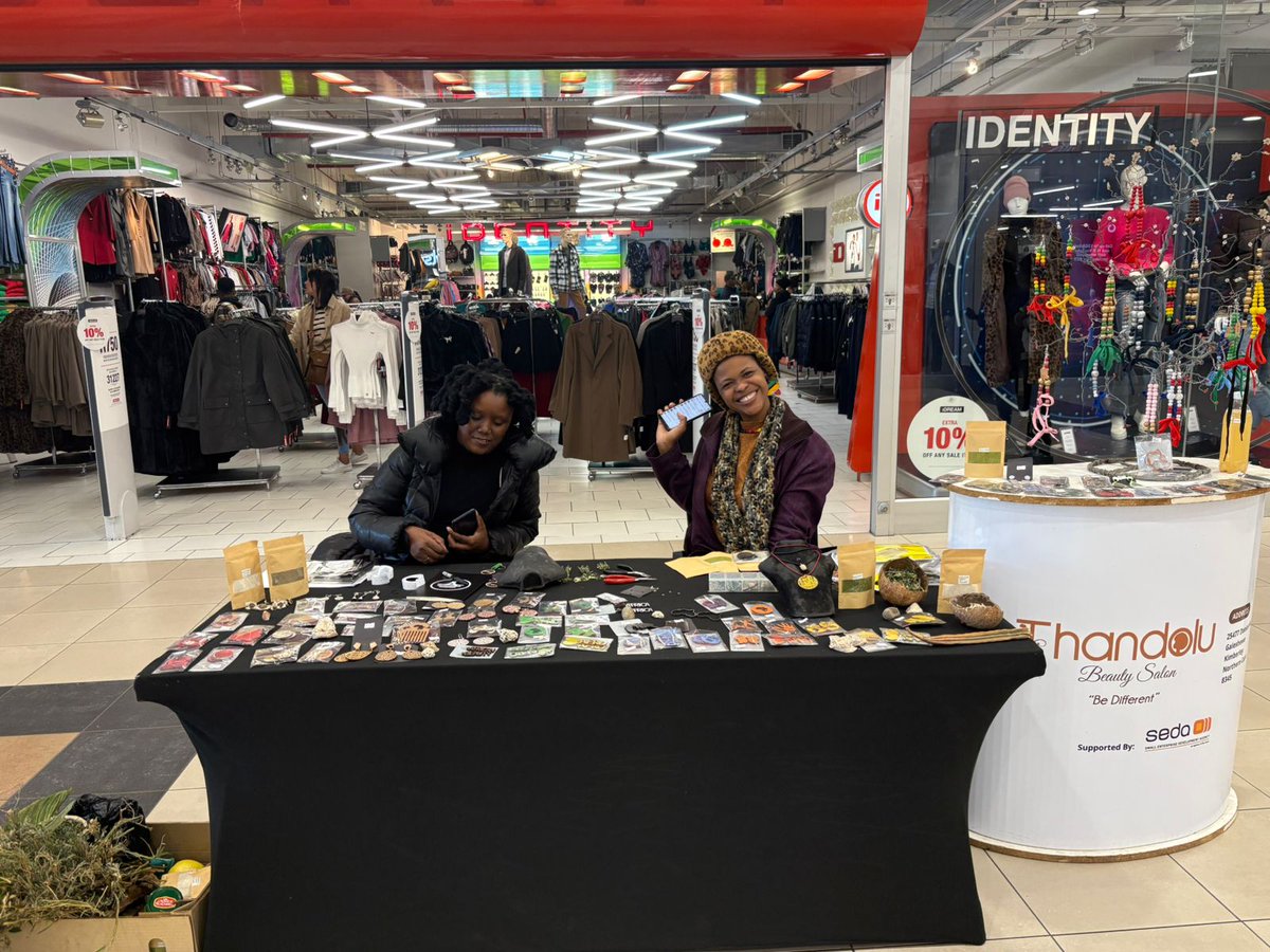 KDJI_SA's tweet photo. 💎 We're exhibiting at Diamond Pavilion Mall!
Come through, explore our handcrafted jewellery &amp; support local talent.
🗓 26-24 May 2025
📍 Diamond Pavilion Mall, Kimberley

Let’s shine together! ✨
#SupportLocal #JewelryExhibition #KDJI #DiamondPavilion https://t.co/Cue8Hamqxu