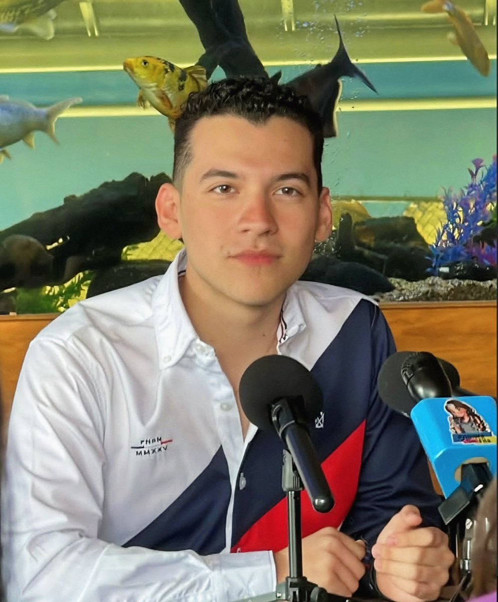 Mar_MyM26's tweet image. "Elegimos a Mario Girón por lo que es y por todo lo que puede lograr. Quienes atacan su pasado lo hacen porque temen su presente, porque brilla más que el de ellos. Pero nada detiene a quien camina con verdad y esperanza."
Yo si necesito un Mario Girón en mi vida 🦁❤️‍🩹