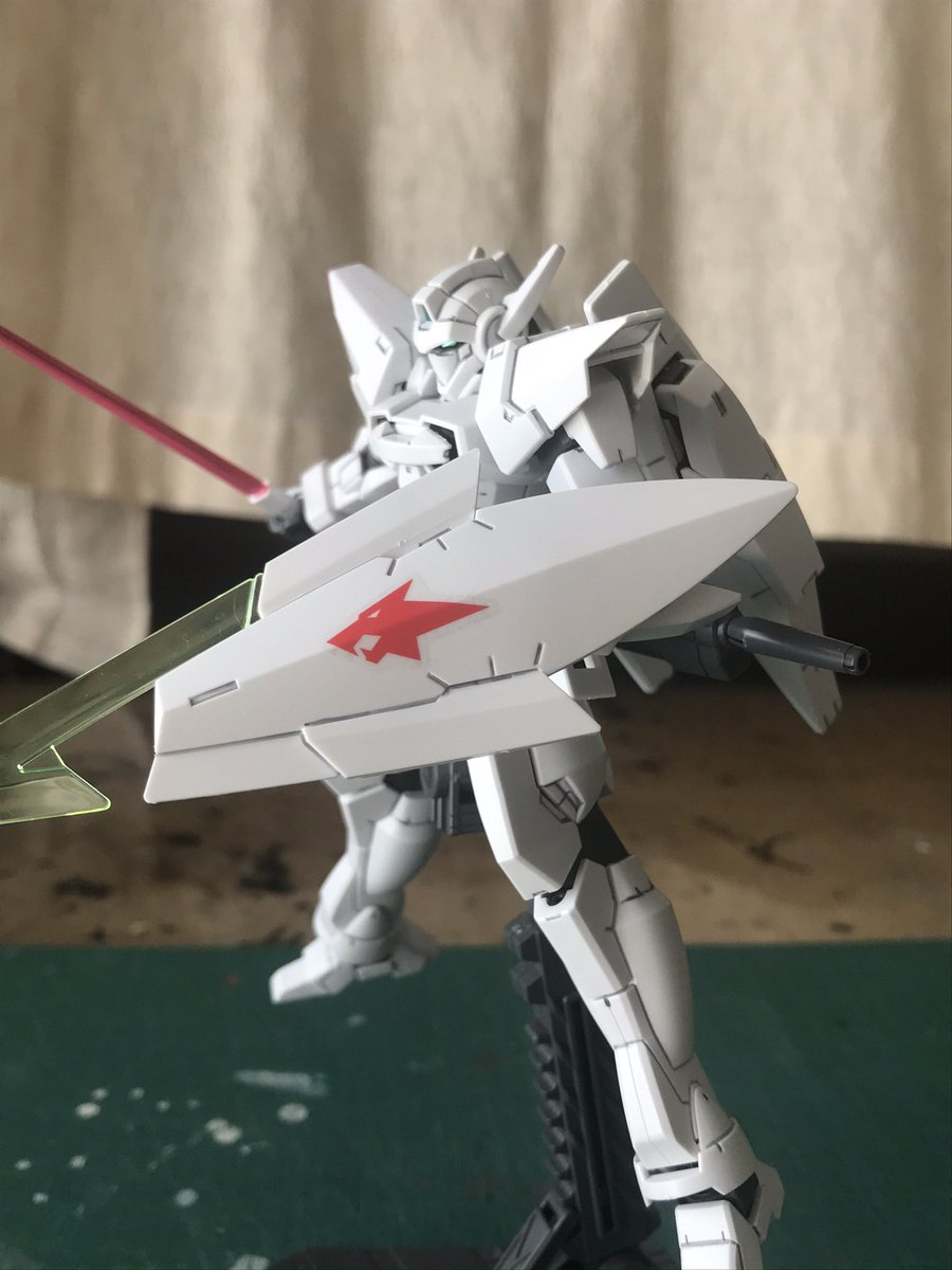 katoyama2's tweet photo. #あなたの白色の作品を見せてください

白色の機体も大好きです。

＃ガンプラ
＃ガンプラ好きとつながりたい
＃ガンプラの画像を貼るとRTされると聞いて https://t.co/uT11E8o7wy